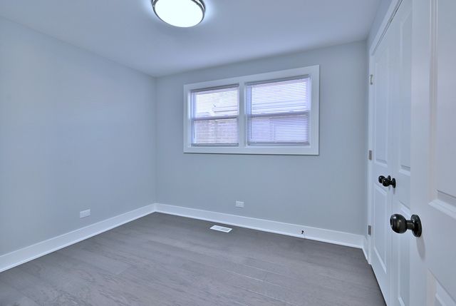 9322 S Euclid Avenue, Chicago, IL 60617