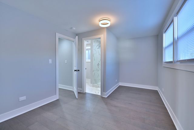 9322 S Euclid Avenue, Chicago, IL 60617