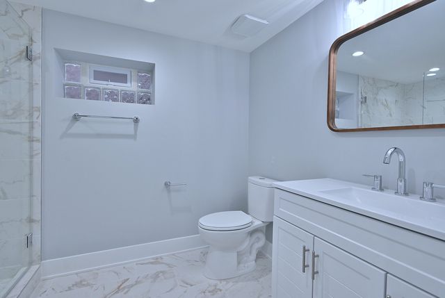 9322 S Euclid Avenue, Chicago, IL 60617