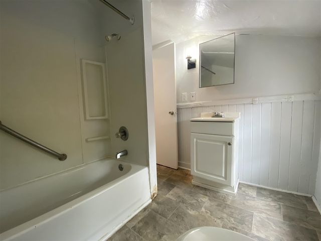 515 Locust Street, Kalamazoo, MI 49007