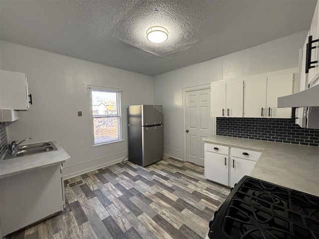 515 Locust Street, Kalamazoo, MI 49007