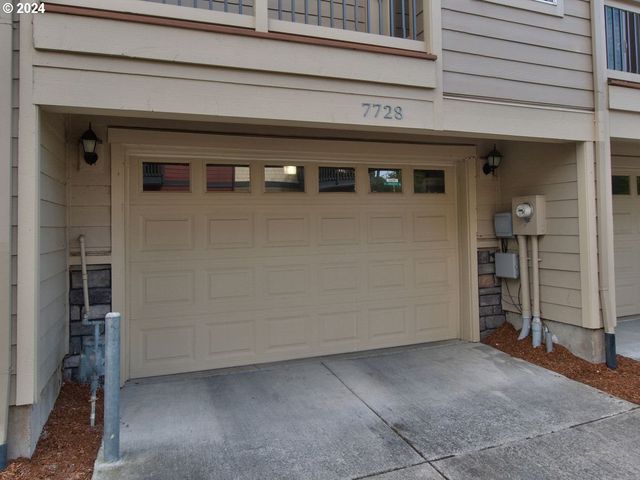 7728 Ne JULIE ANN Ln, Hillsboro, OR 97124