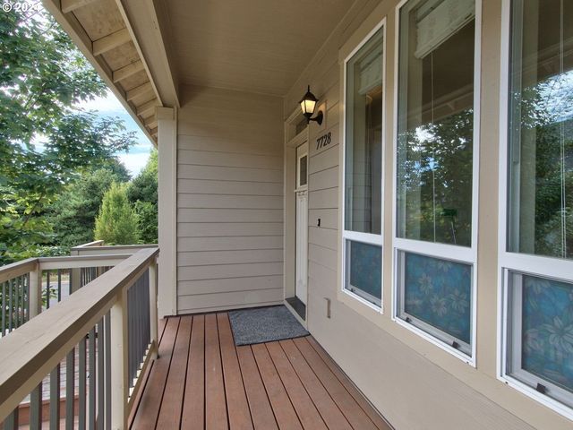 7728 Ne JULIE ANN Ln, Hillsboro, OR 97124