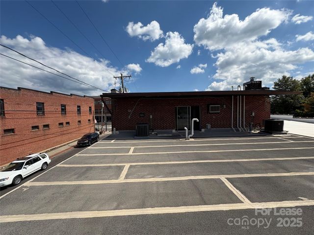 68 S Broad Street, Brevard, NC 28712