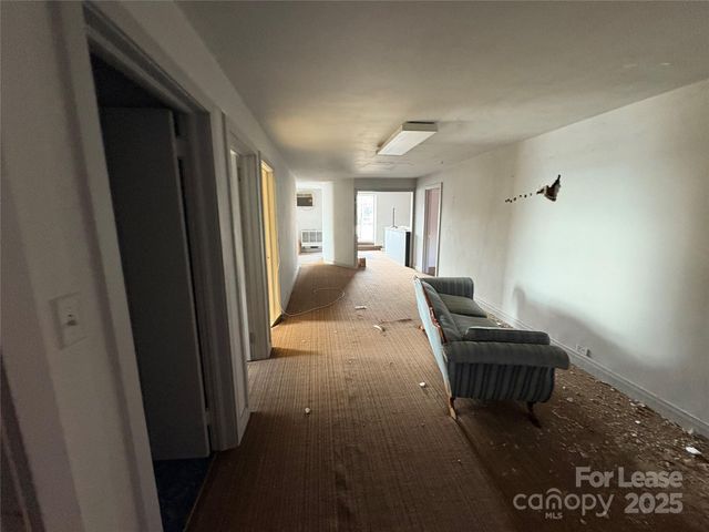 68 S Broad Street, Brevard, NC 28712