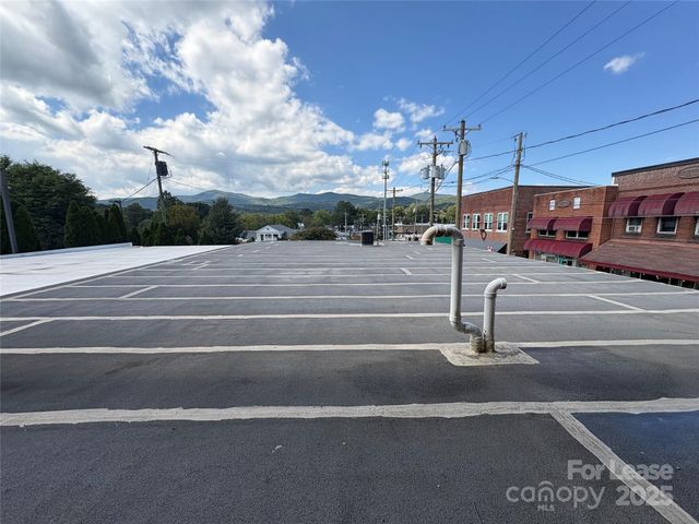 68 S Broad Street, Brevard, NC 28712