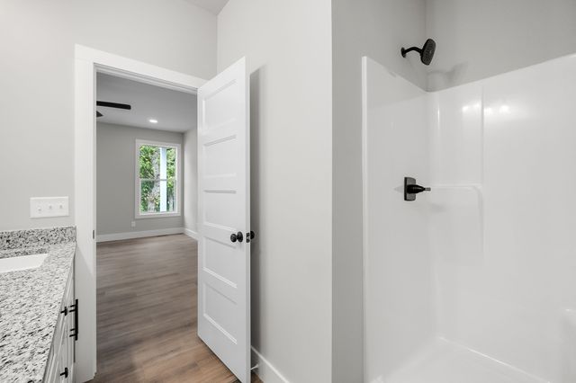 125 Beckam Way, Smithville, TN 37166