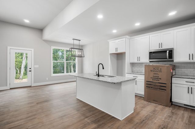 125 Beckam Way, Smithville, TN 37166