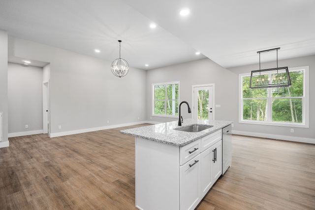125 Beckam Way, Smithville, TN 37166