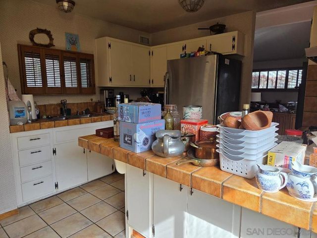 2729 Gobat Avenue, San Diego, CA 92122