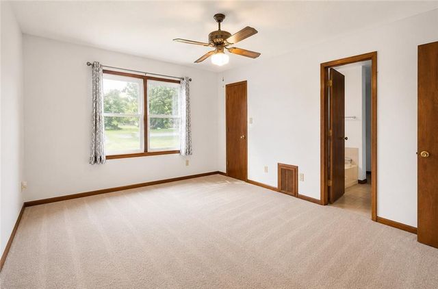 162 Price Drive W, Locust Grove, GA 30248