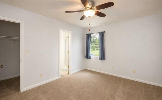 162 Price Drive W, Locust Grove, GA 30248