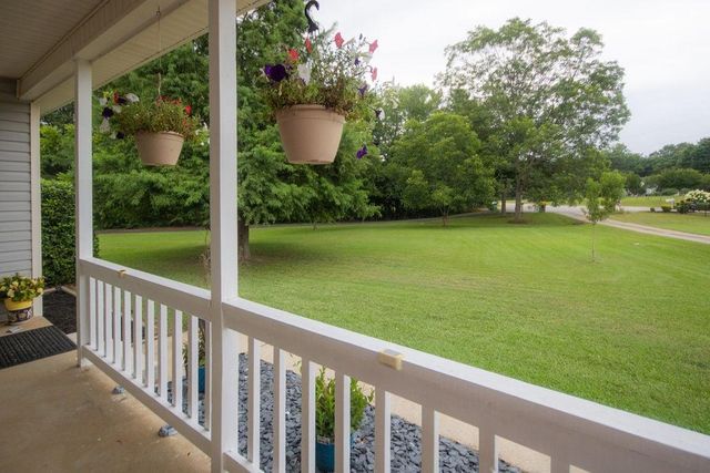 162 Price Drive W, Locust Grove, GA 30248