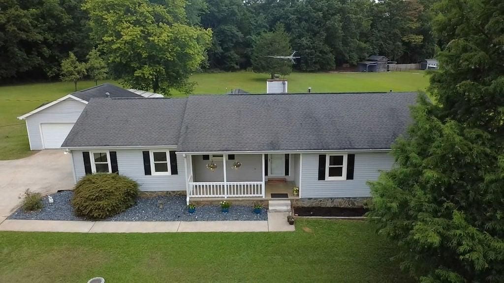 162 Price Drive W, Locust Grove, GA 30248