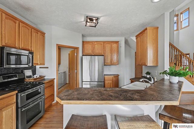 9433 2nd Street, Firth, NE 68358