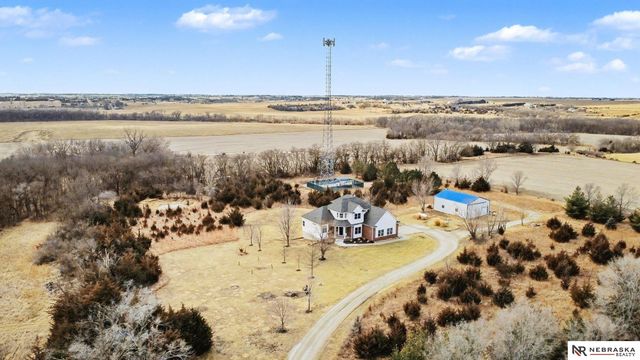 9433 2nd Street, Firth, NE 68358
