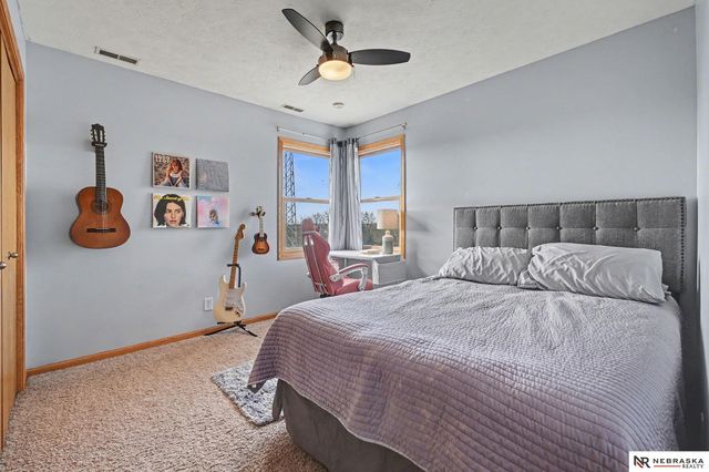 9433 2nd Street, Firth, NE 68358