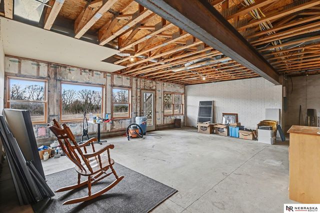 9433 2nd Street, Firth, NE 68358