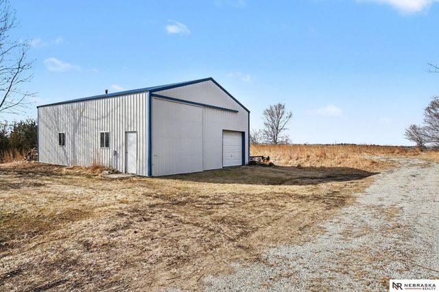 9433 2nd Street, Firth, NE 68358