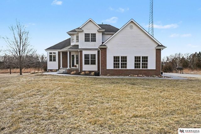 9433 2nd Street, Firth, NE 68358