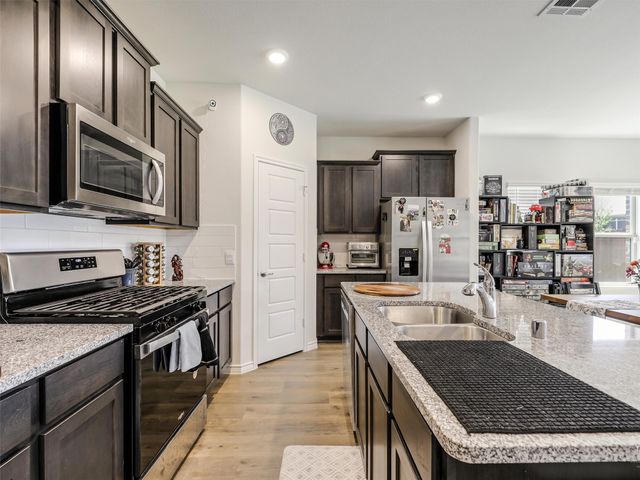 7429 Raynor Place, Mckinney, TX 75071