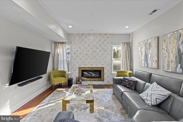 3 WOODLAND CT, Voorhees, NJ 08043