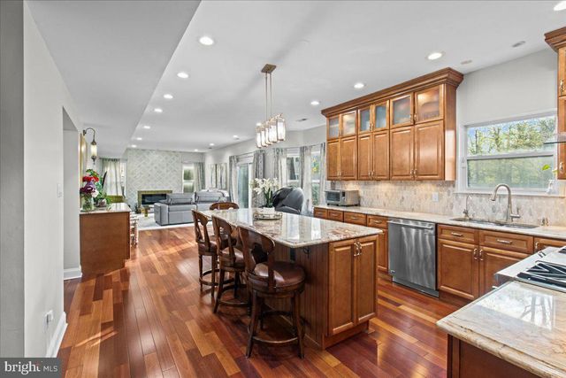 3 WOODLAND CT, Voorhees, NJ 08043