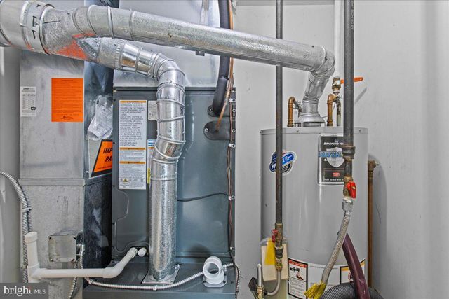 3 WOODLAND CT, Voorhees, NJ 08043