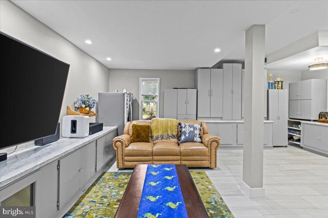 3 WOODLAND CT, Voorhees, NJ 08043