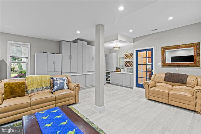 3 WOODLAND CT, Voorhees, NJ 08043