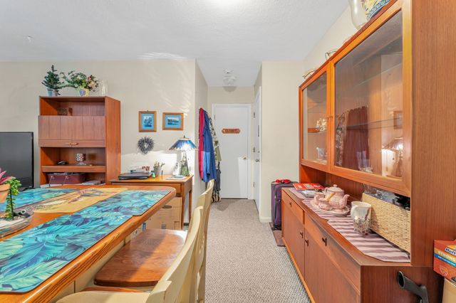 125 Grove St 3, Boston, MA 02132