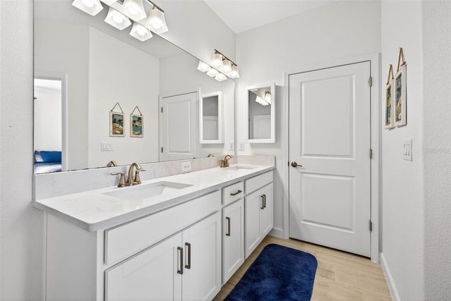 17245 STAR BANKS ST, Wimauma, FL 33598