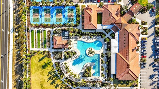 17245 STAR BANKS ST, Wimauma, FL 33598