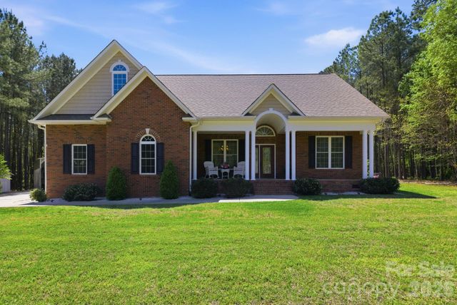 516 Flying Eagle Drive, Clover, SC 29710