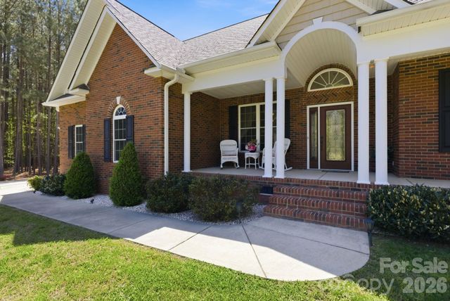 516 Flying Eagle Drive, Clover, SC 29710