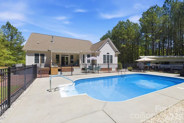 516 Flying Eagle Drive, Clover, SC 29710