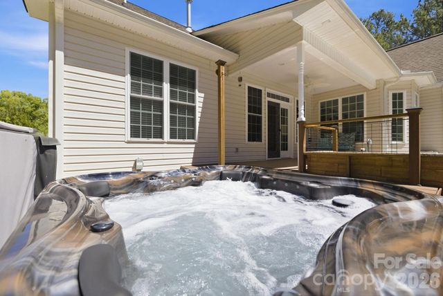 516 Flying Eagle Drive, Clover, SC 29710