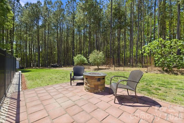 516 Flying Eagle Drive, Clover, SC 29710