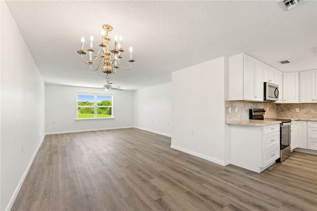 6359 41st Street, Vero Beach, FL 32967