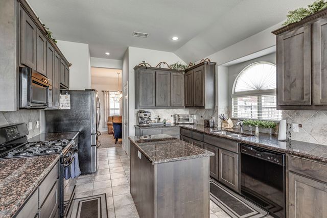 204 Janice Court, Glenn Heights, TX 75154