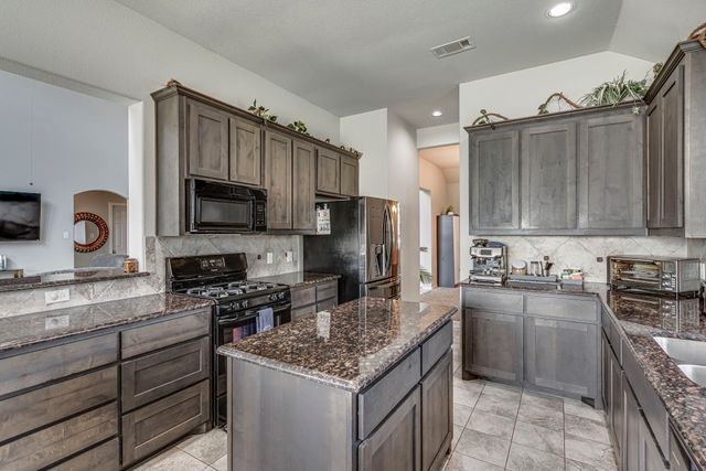 204 Janice Court, Glenn Heights, TX 75154