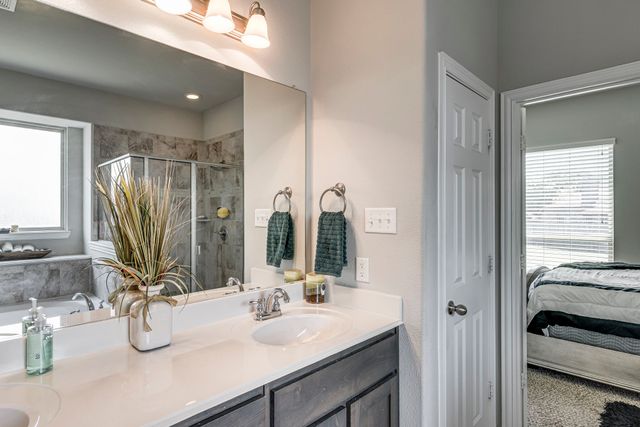 204 Janice Court, Glenn Heights, TX 75154