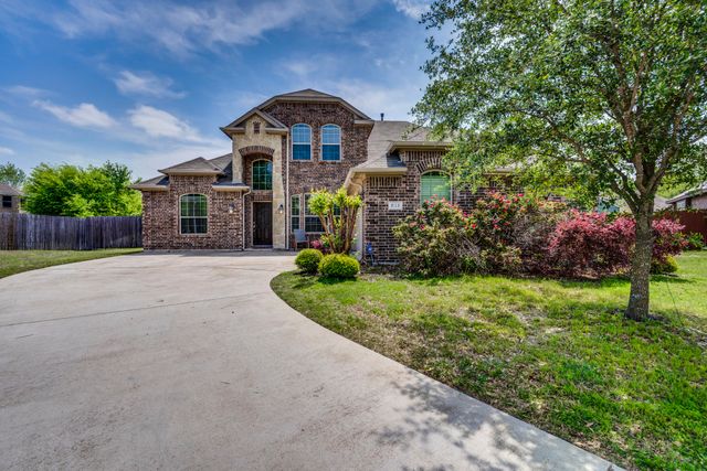 204 Janice Court, Glenn Heights, TX 75154