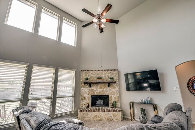 204 Janice Court, Glenn Heights, TX 75154