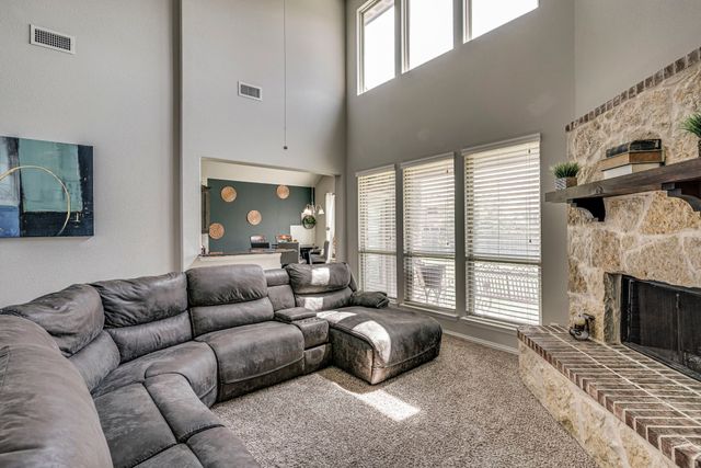 204 Janice Court, Glenn Heights, TX 75154