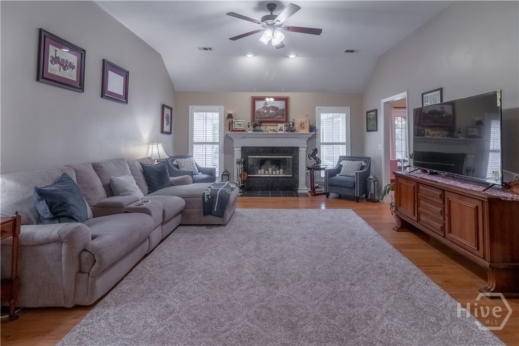 Image 12 of property listing at 112 Mill Hill Road, Richmond Hill, GA 31324