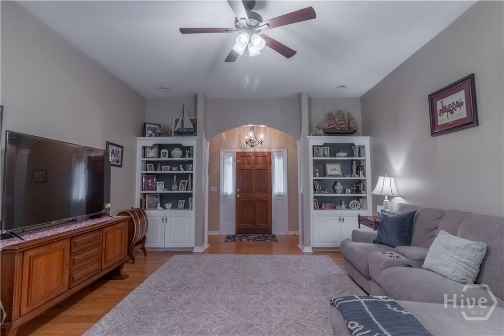 Image 9 of property listing at 112 Mill Hill Road, Richmond Hill, GA 31324