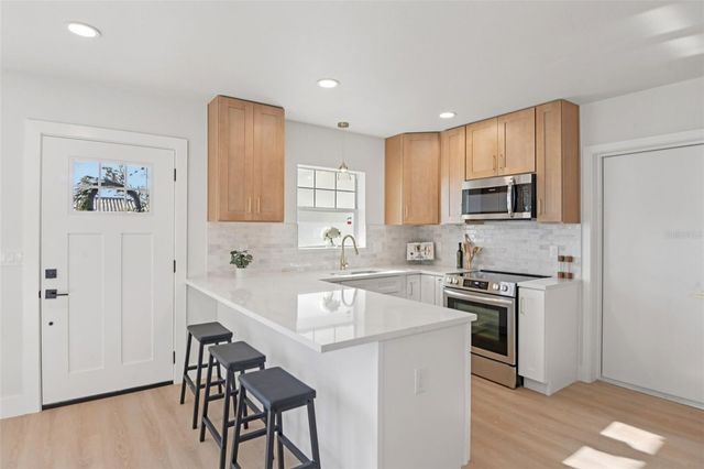 16006 REDINGTON DRIVE, Redington Beach, FL 33708