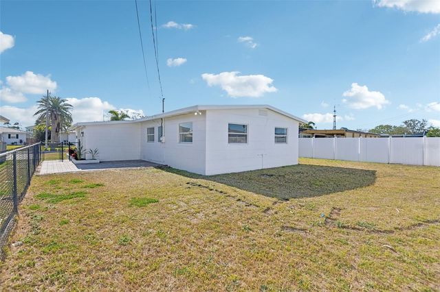 16006 REDINGTON DRIVE, Redington Beach, FL 33708