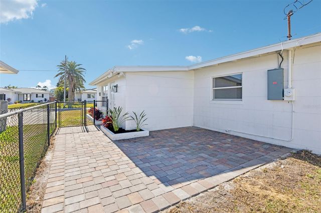16006 REDINGTON DRIVE, Redington Beach, FL 33708